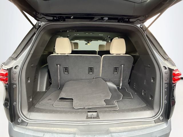 Used 2023 Chevrolet Traverse LS image 26