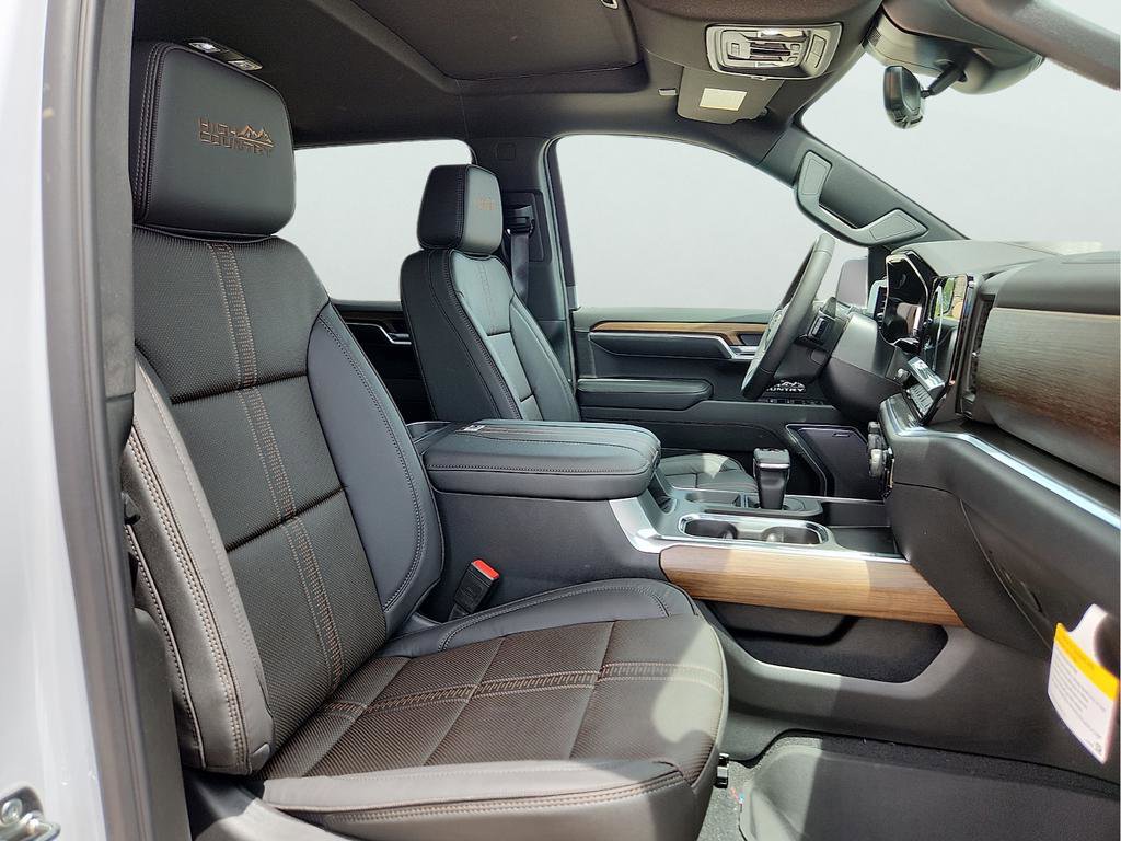 New 2026 Chevrolet Silverado 1500 High Country AWD/4WD image 17