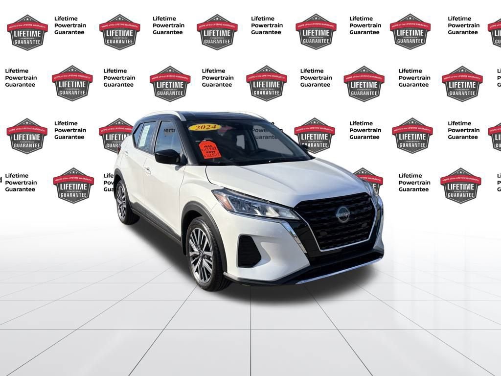 Certified 2024 Nissan Kicks SV image 9
