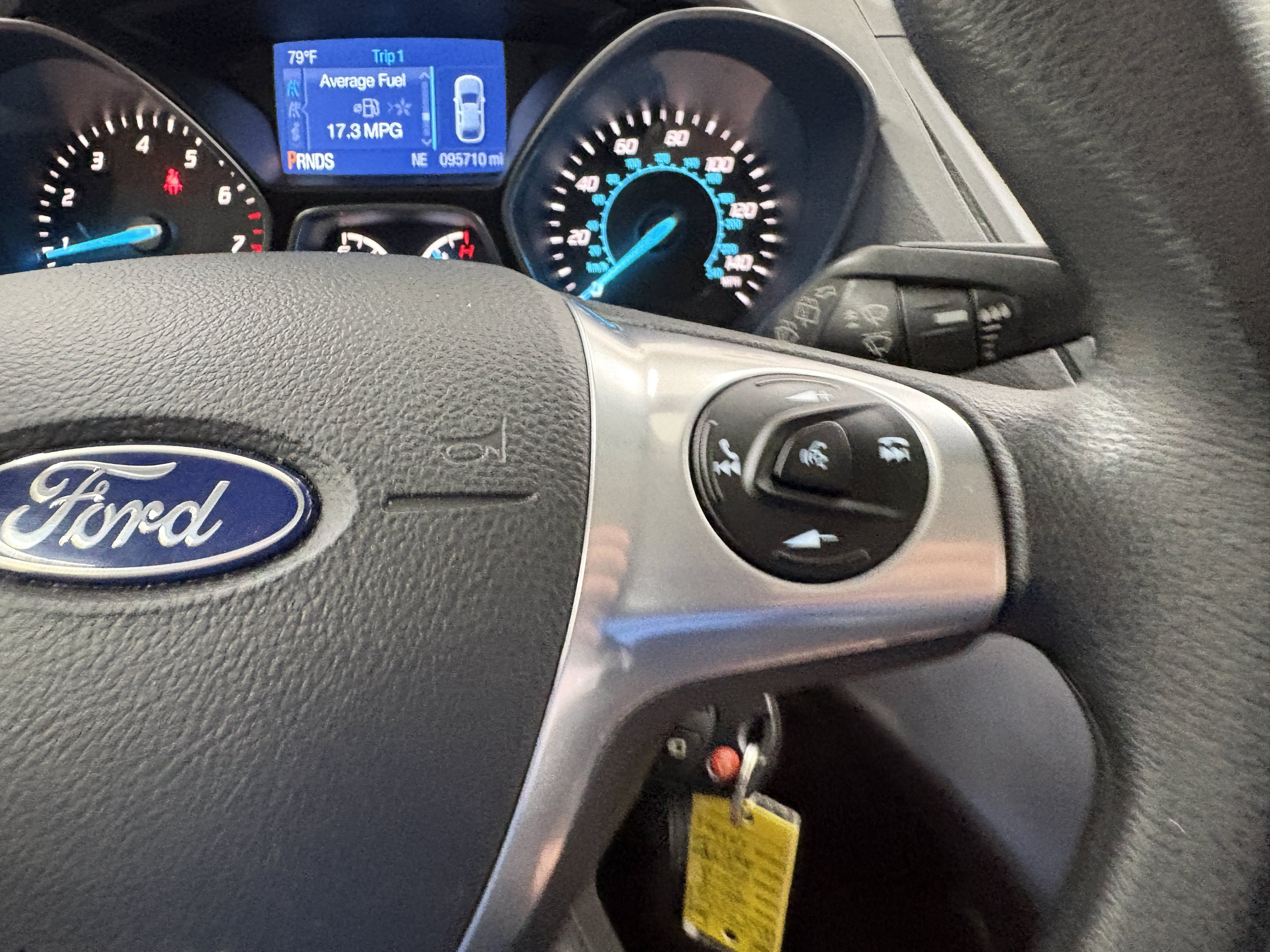 Used 2015 Ford Escape SE AWD/4WD image 27