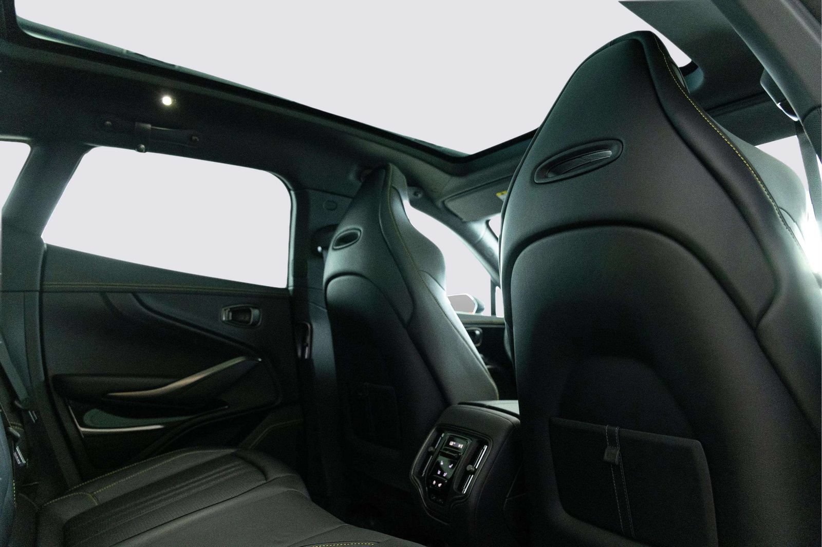 New 2026 Aston Martin DBX 707 AWD/4WD image 38