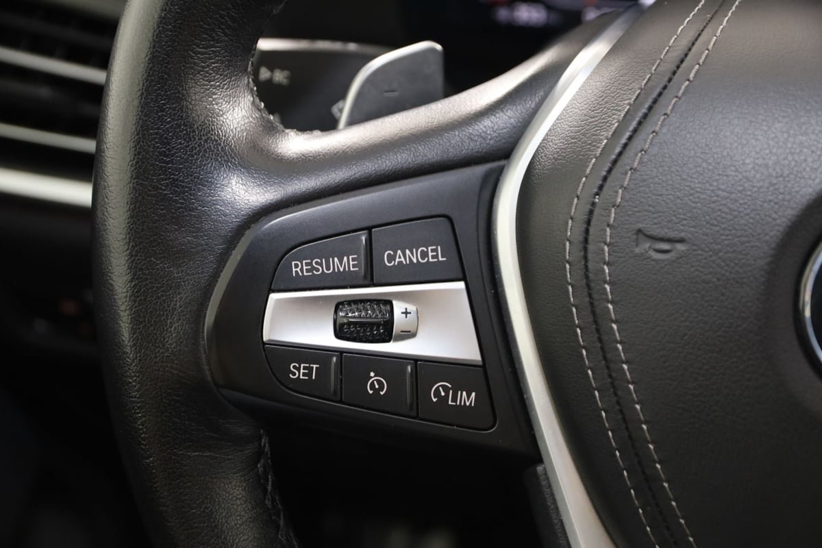 Used 2022 BMW X5 xDrive40i w/ Premium Package AWD/4WD image 37