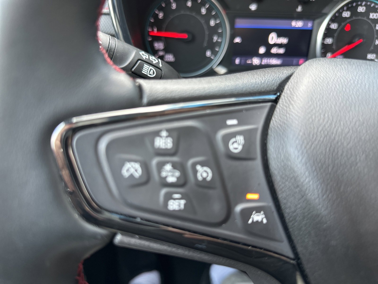 Used 2023 Chevrolet Equinox RS w/ RS Leather Package image 29