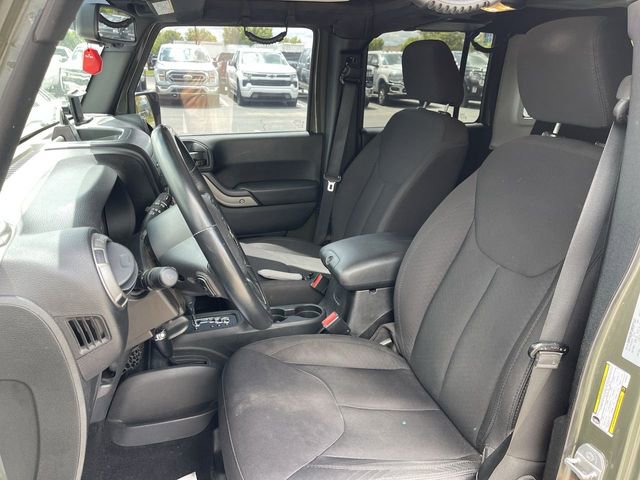 Used 2015 Jeep Wrangler Unlimited Sport AWD/4WD image 11