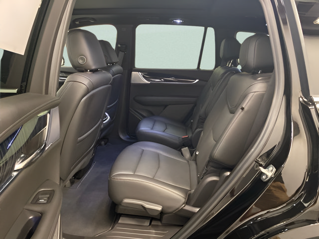Used 2025 Cadillac XT6 Premium Luxury AWD/4WD image 20