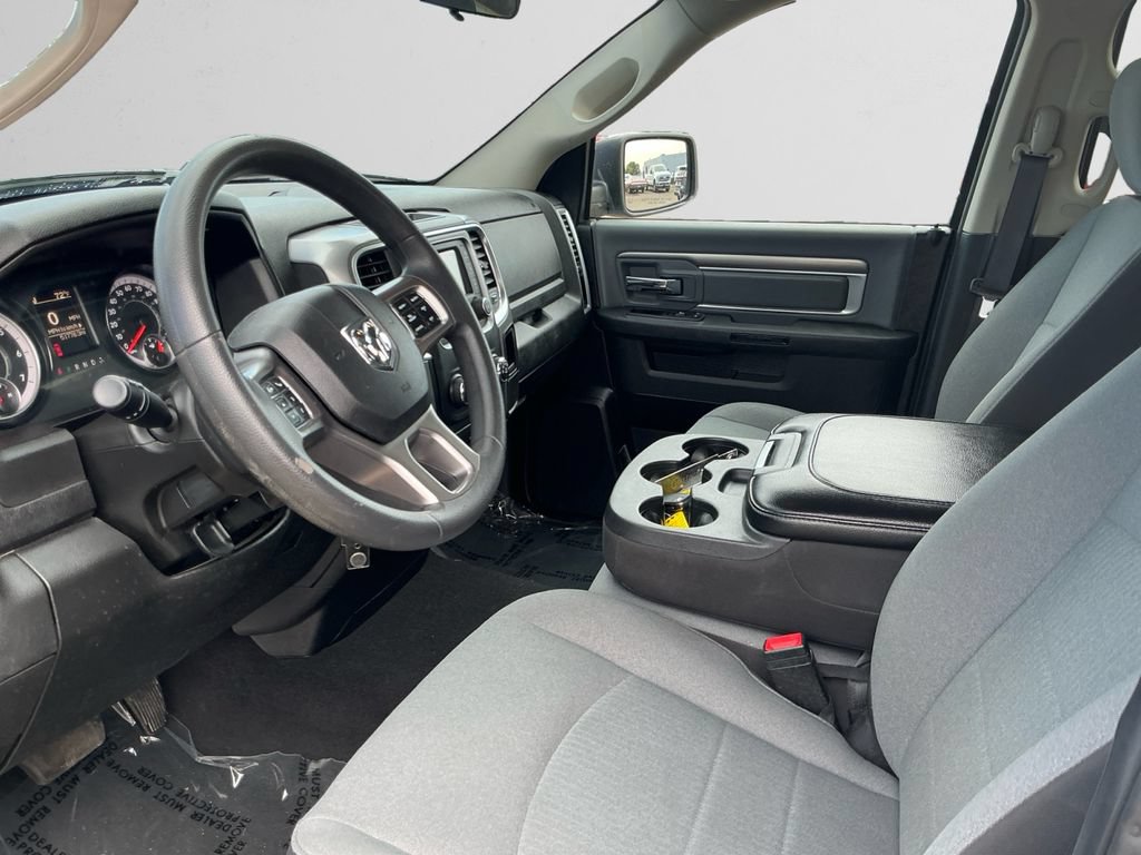 Used 2024 RAM 1500 Classic SLT AWD/4WD image 9