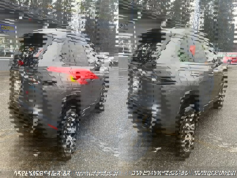 Used 2023 Toyota RAV4 SE image 7