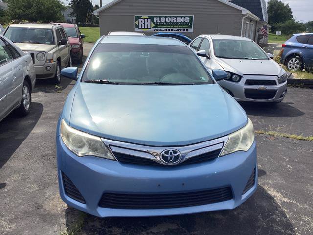 Used 2013 Toyota Camry LE FWD image 2
