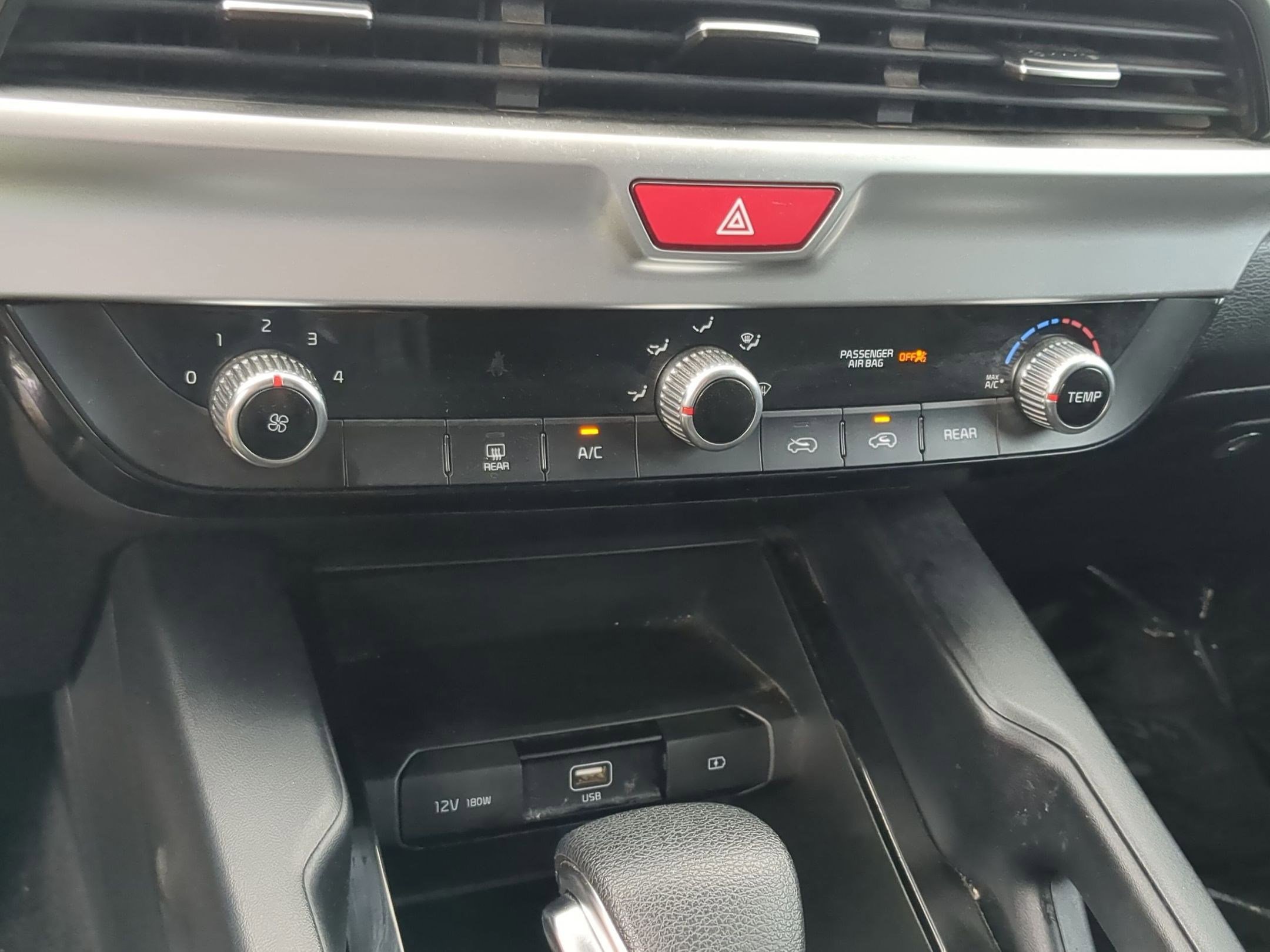 Used 2020 Kia Telluride LX image 17