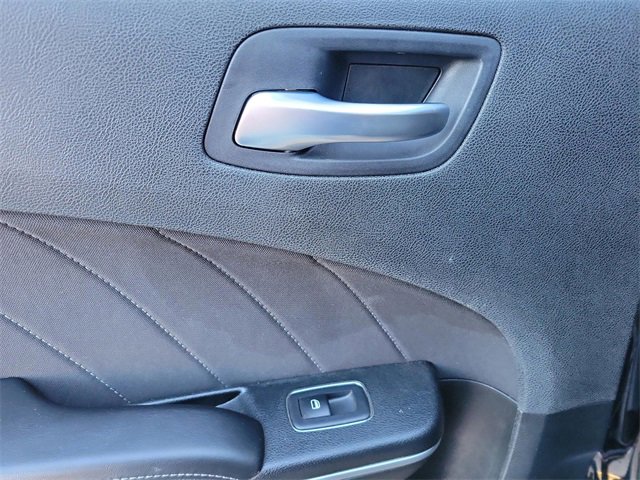 Used 2022 Dodge Charger SXT image 18