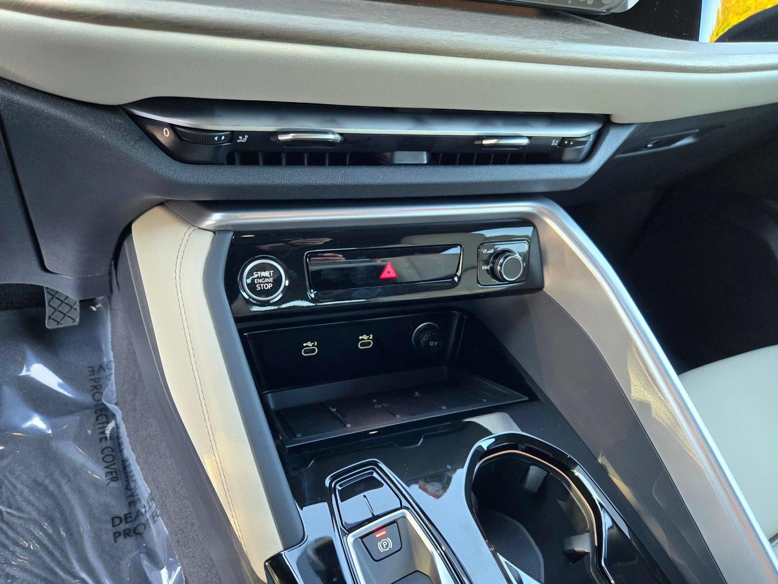 Used 2025 Audi Q5 Premium Plus w/ Premium Plus AWD/4WD image 22