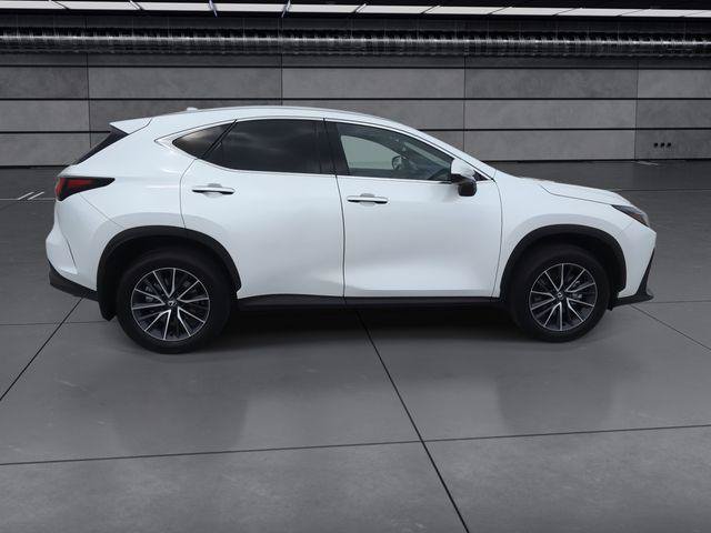 Certified 2025 Lexus NX 250 FWD w/ Towing Package (2000 Lbs) image 9