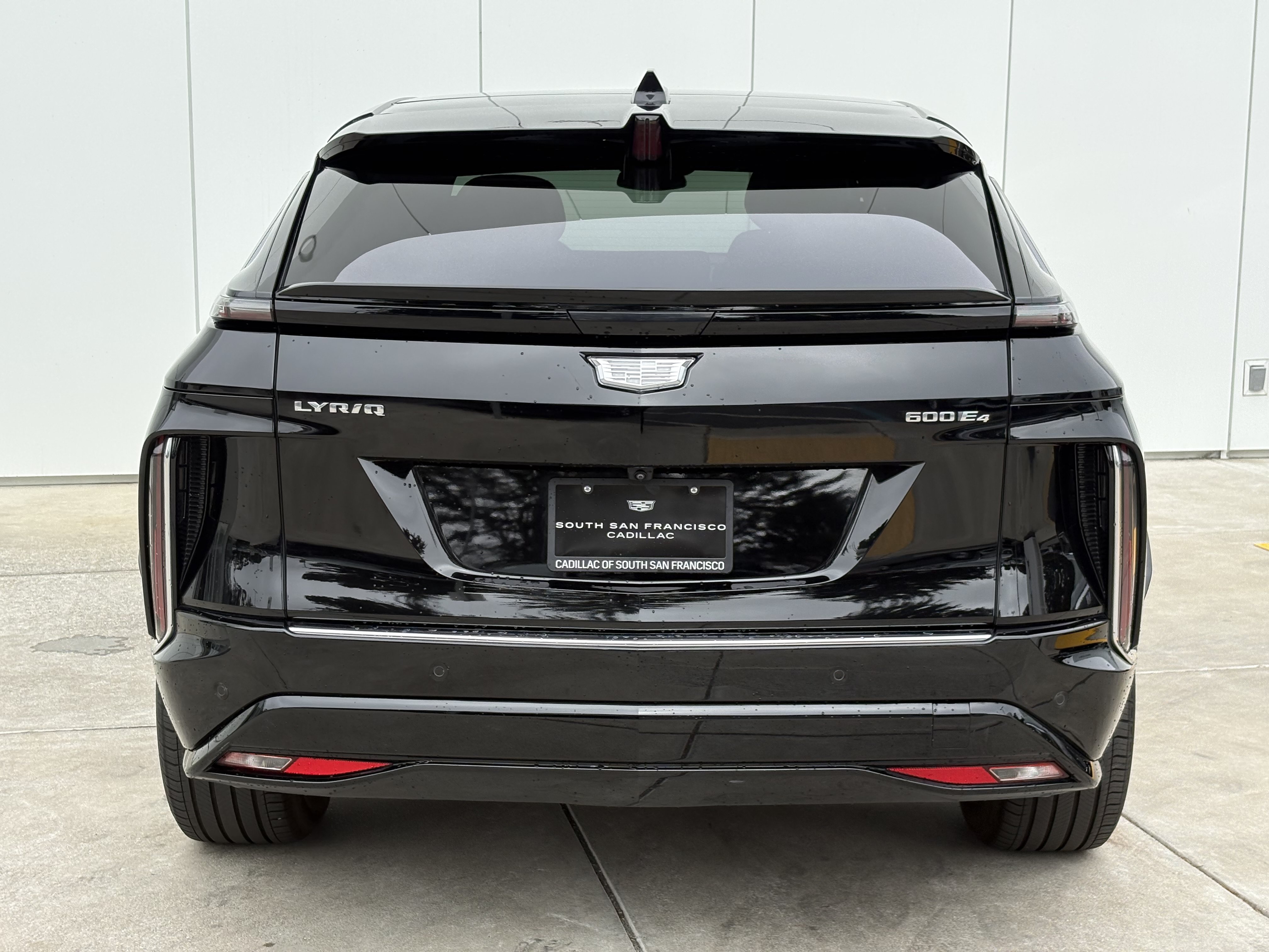 Certified 2024 Cadillac Lyriq Tech AWD/4WD image 8
