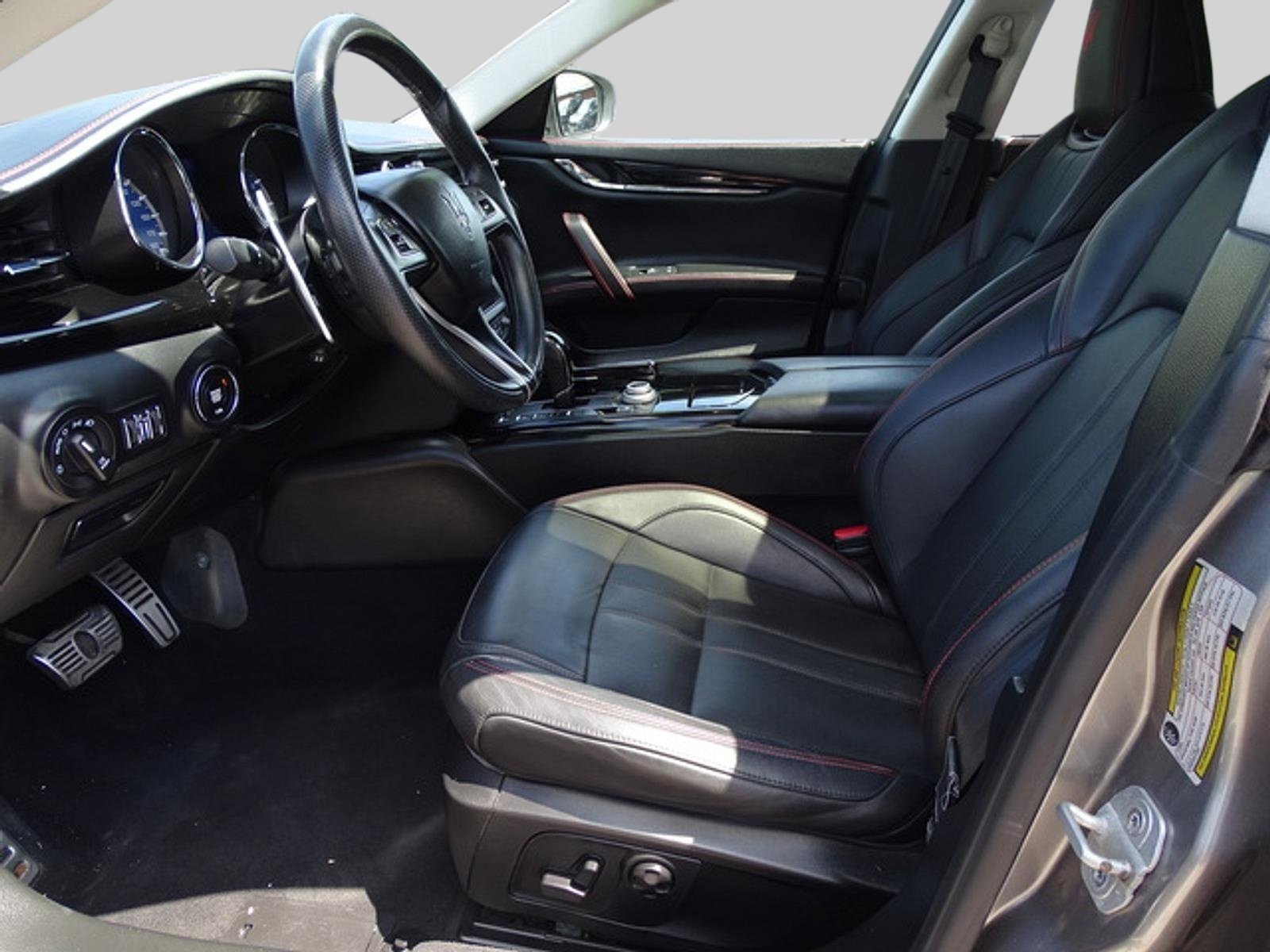 Used 2018 Maserati Quattroporte S GranSport Q4 AWD/4WD image 6