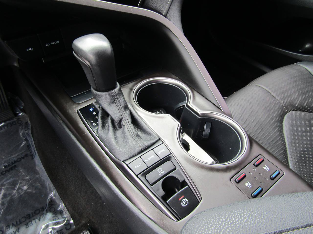Used 2022 Toyota Camry XSE w/ Navigation Package AWD/4WD image 20