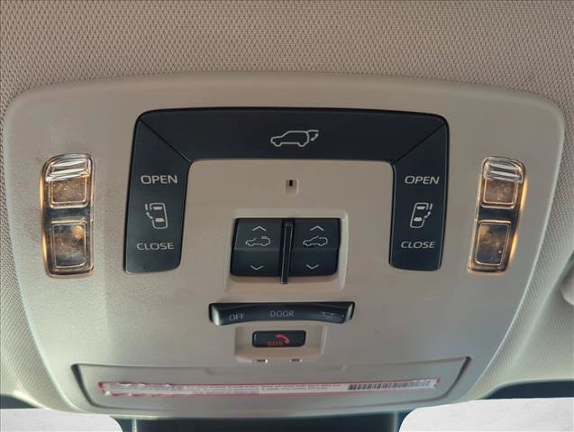 Certified 2021 Toyota Sienna Limited FWD image 23