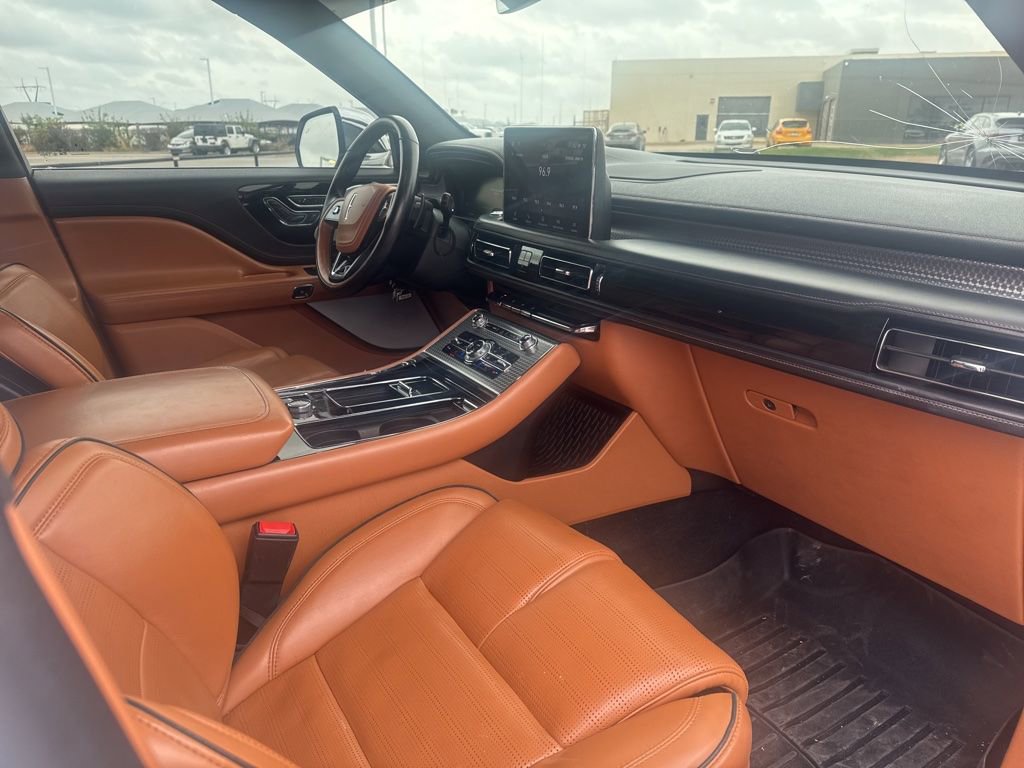 Used 2020 Lincoln Aviator Black Label w/ Dynamic Handling Package AWD/4WD image 7