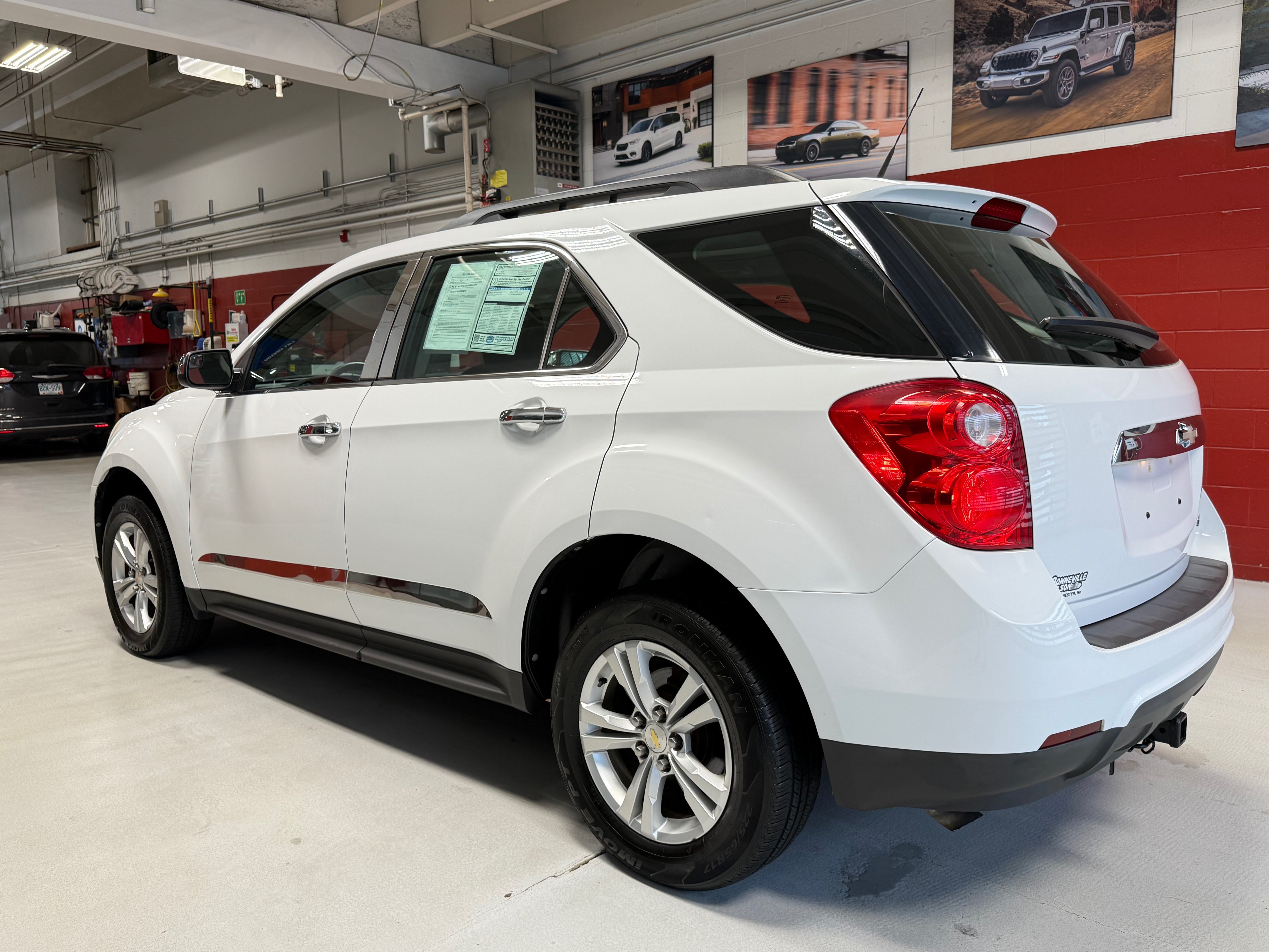 Used 2012 Chevrolet Equinox LS FWD image 4