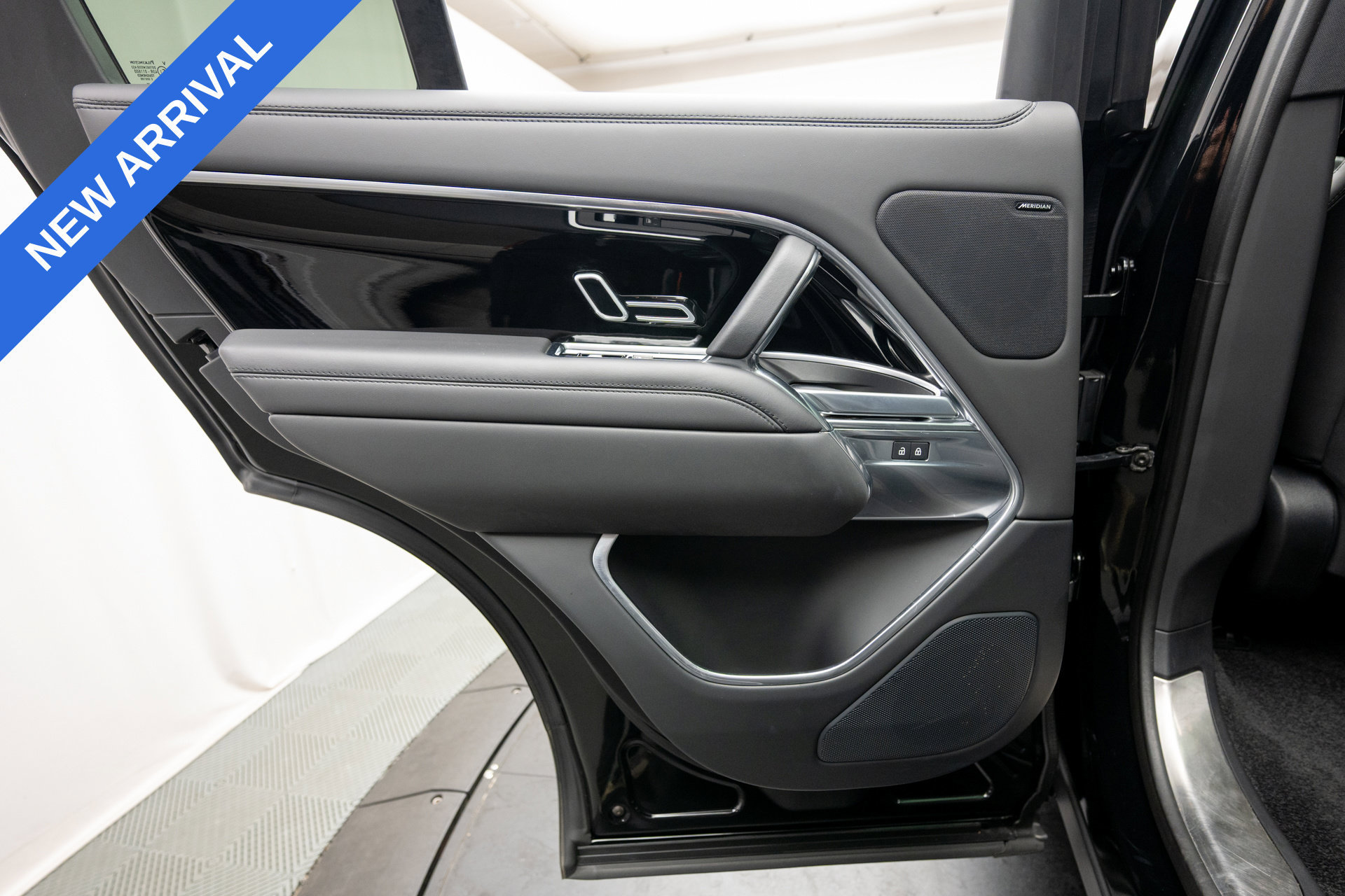 Used 2023 Land Rover Range Rover SE AWD/4WD image 21