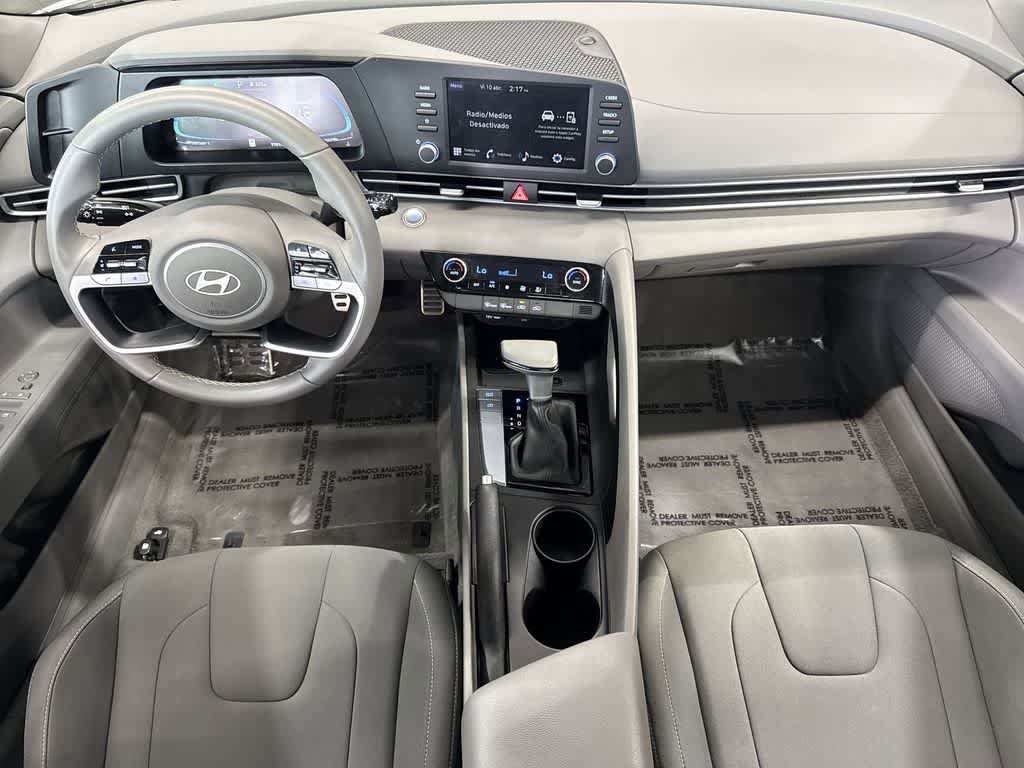Used 2025 Hyundai Elantra Sport FWD image 24