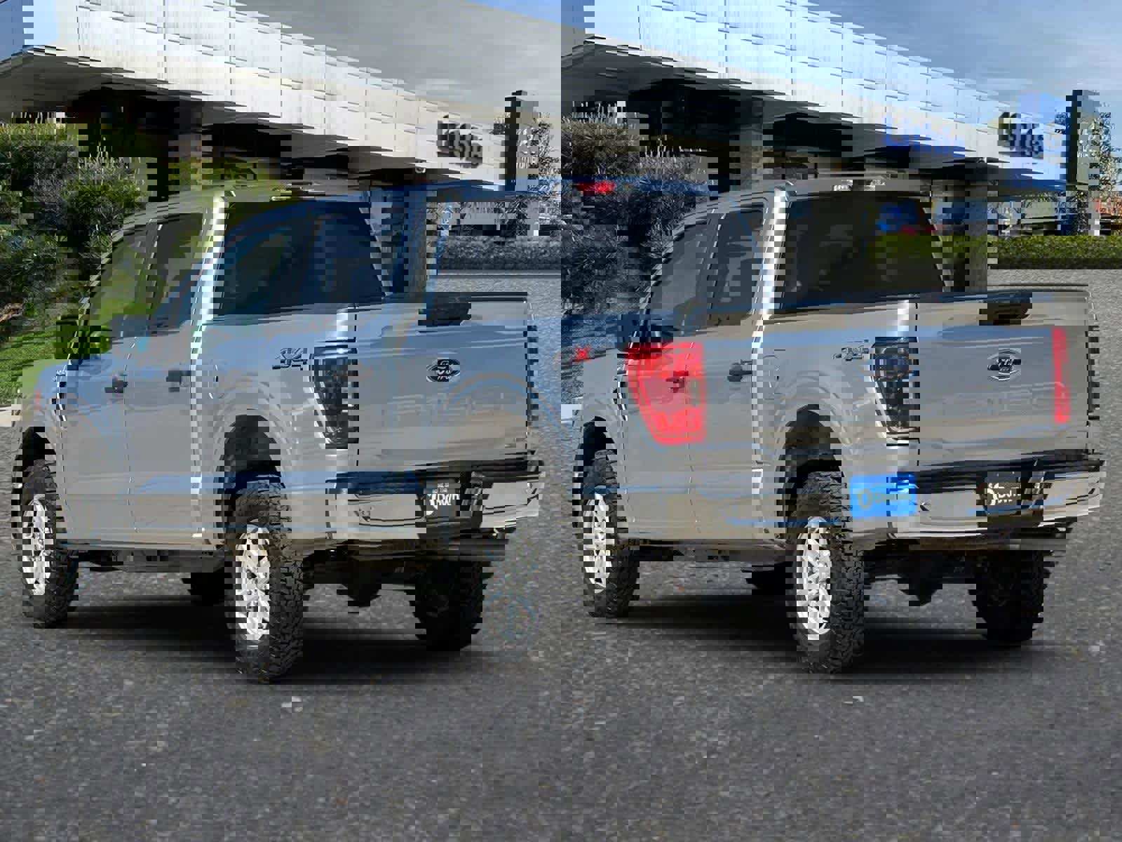 Used 2023 Ford F150 XLT image 6