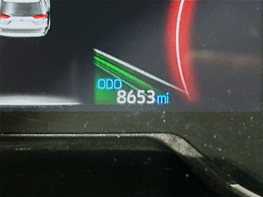 Used 2024 Toyota RAV4 LE image 10