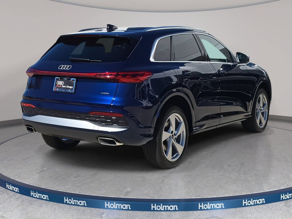 Used 2025 Audi Q5 Premium w/ Premium Plus AWD/4WD image 3