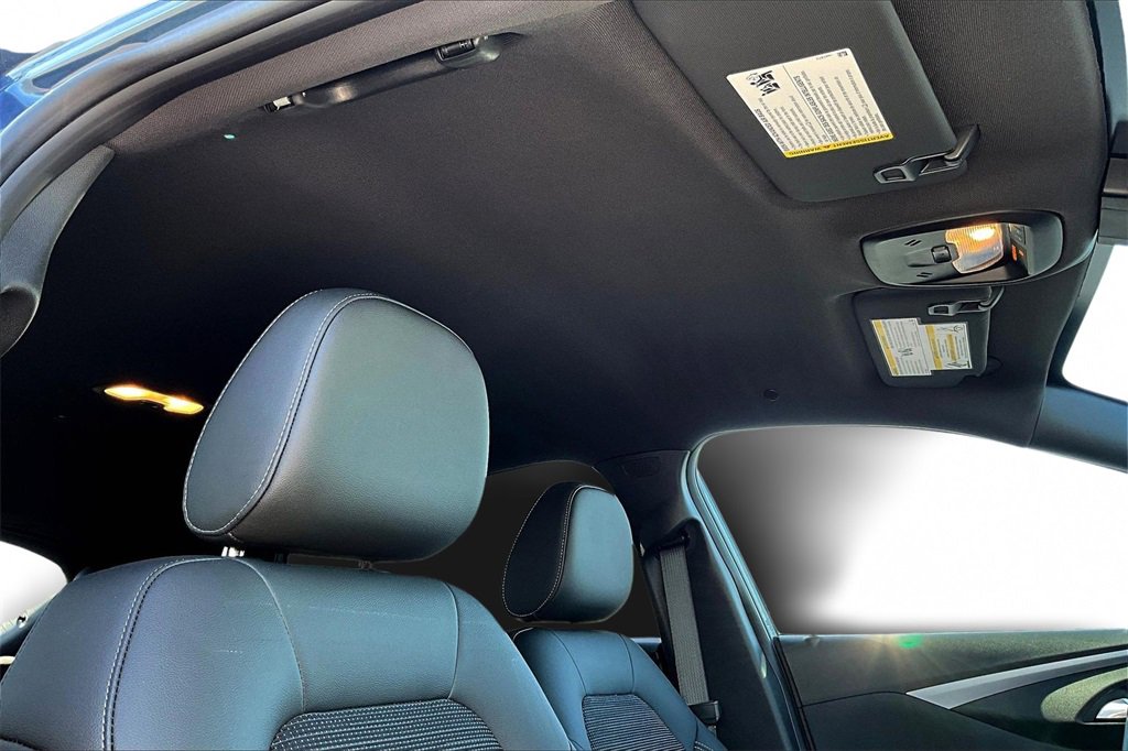 Used 2025 Buick Envista Preferred image 26