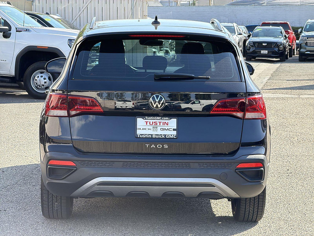 Used 2023 Volkswagen Taos S FWD image 6