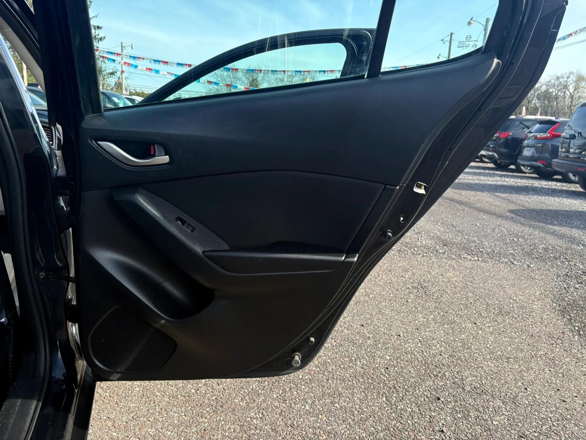 Used 2014 MAZDA MAZDA3 i Sport image 13