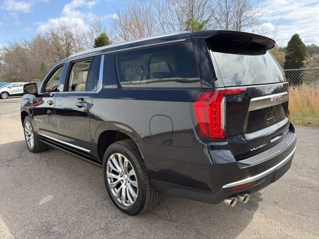 Used 2022 GMC Yukon XL Denali image 4