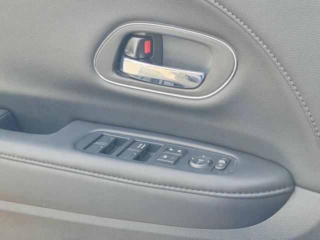 Certified 2021 Honda HR-V EX-L image 17