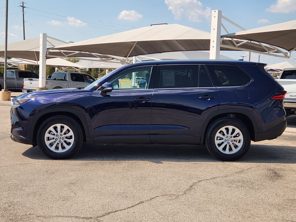 Used 2025 Toyota Grand Highlander FWD image 4