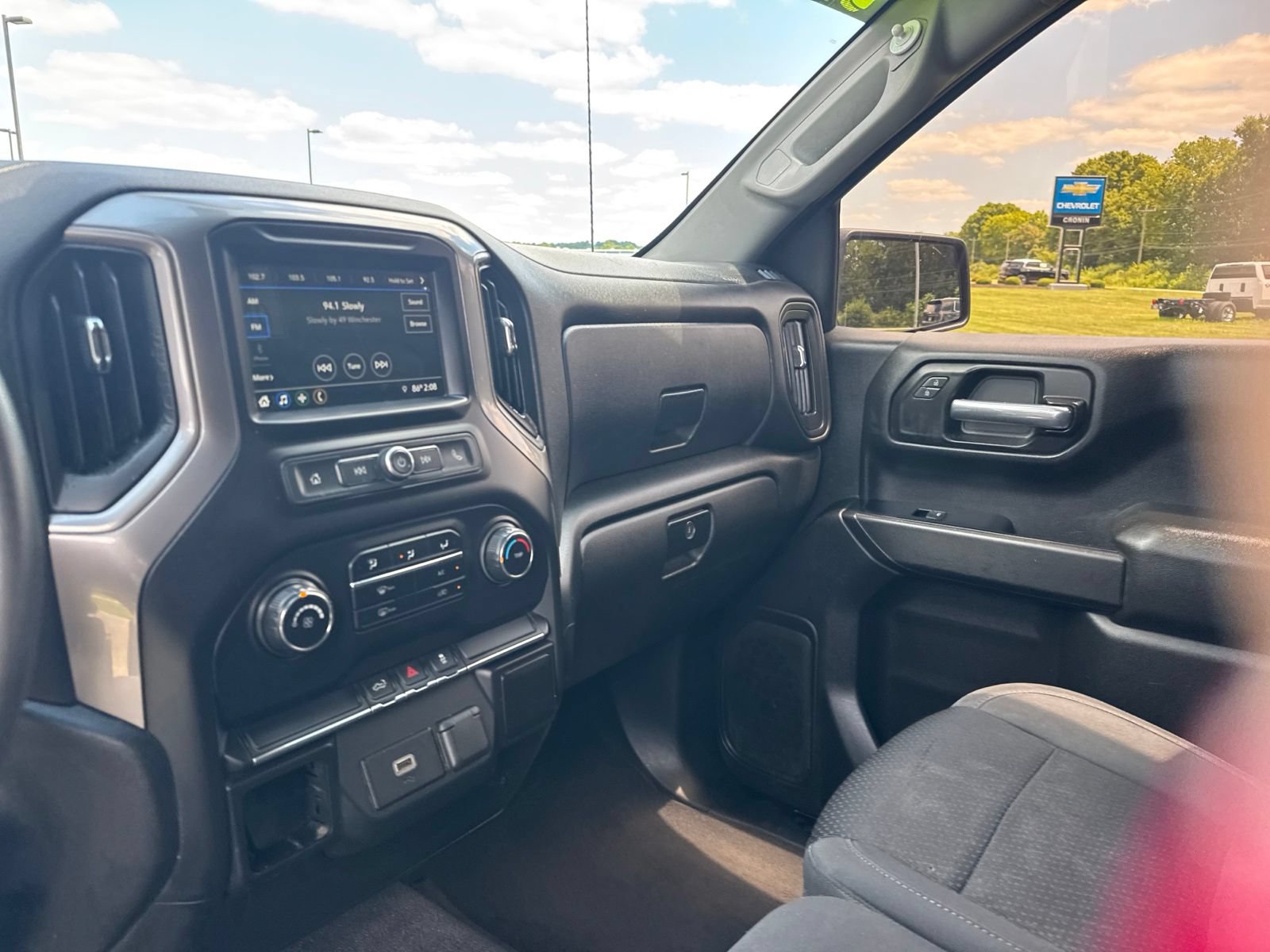Used 2019 Chevrolet Silverado 1500 Custom w/ Custom Value Package AWD/4WD image 22