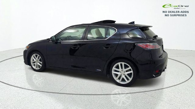 Used 2015 Lexus CT 200h w/ Navigation Package FWD image 5