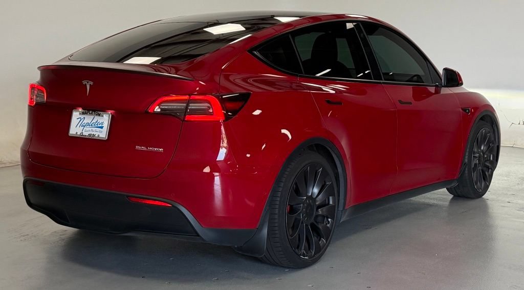Used 2021 Tesla Model Y Performance AWD/4WD image 3
