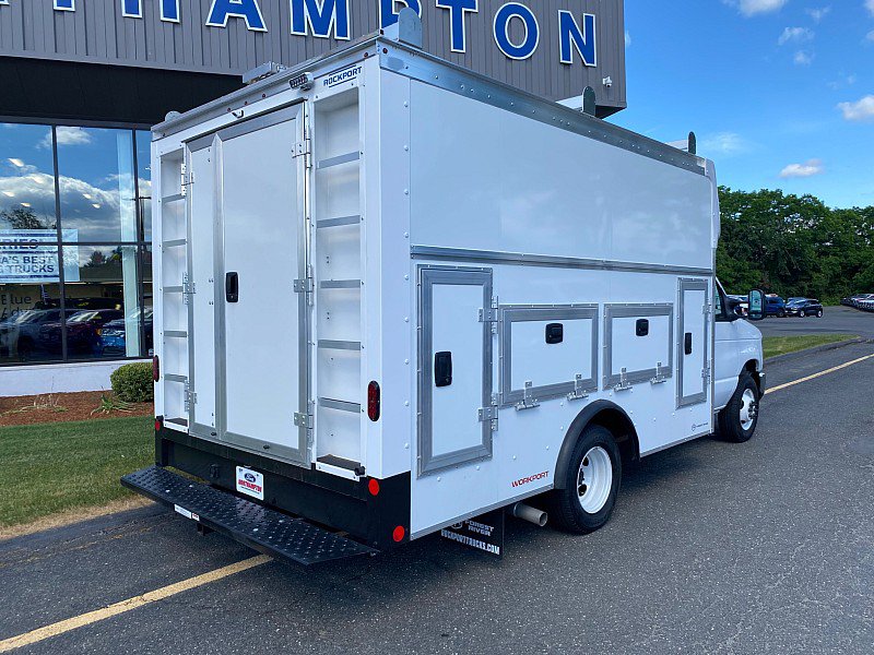 New 2026 Ford E-350 and Econoline 350 Super Duty w/ Power Equipment Group RWD image 7
