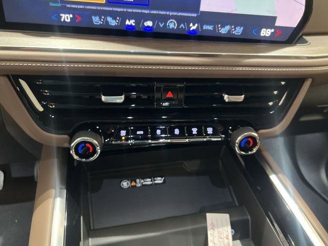 Certified 2026 Chevrolet Tahoe High Country AWD/4WD image 17