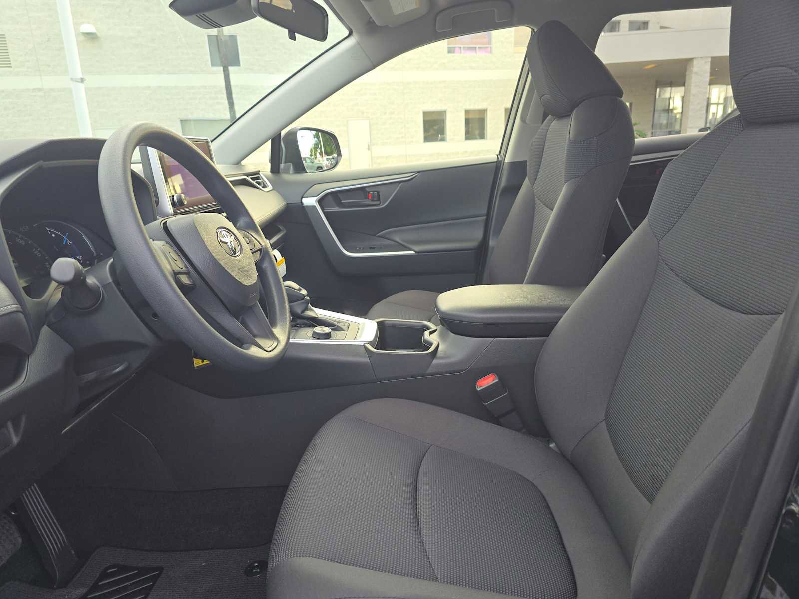 Certified 2025 Toyota RAV4 LE image 22