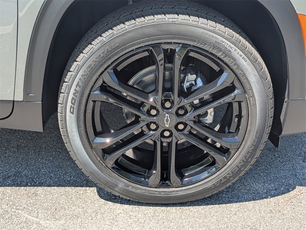 New 2026 Chevrolet Traverse LT w/ Enhanced Driving Package image 11