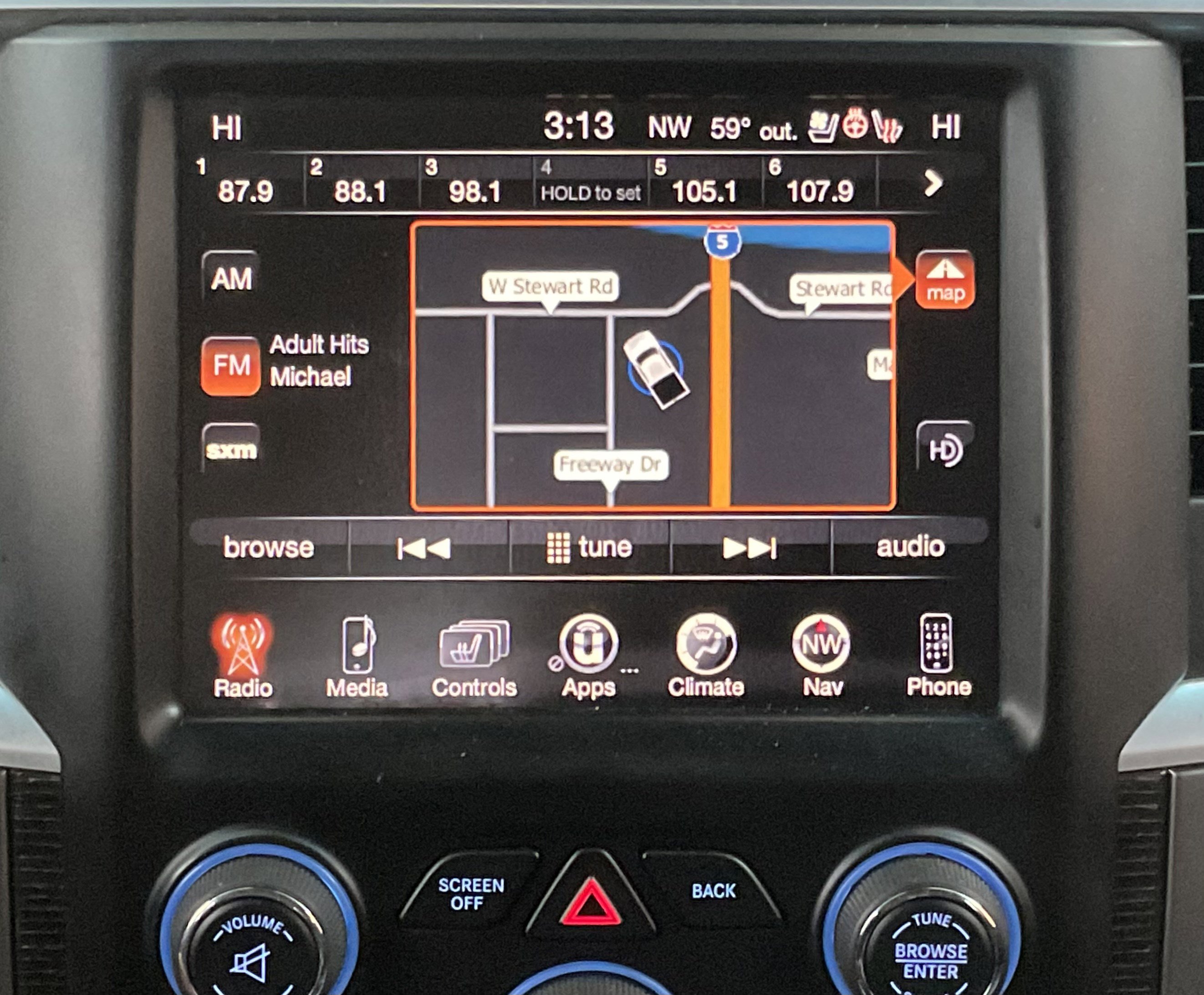 Used 2014 RAM 1500 Limited image 16