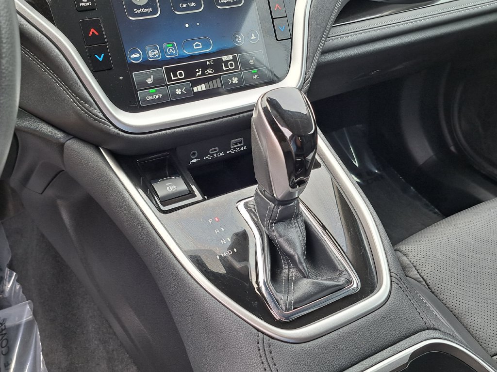 Used 2025 Subaru Outback Limited AWD/4WD image 17