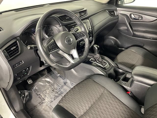 Used 2018 Nissan Rogue SV AWD/4WD image 3