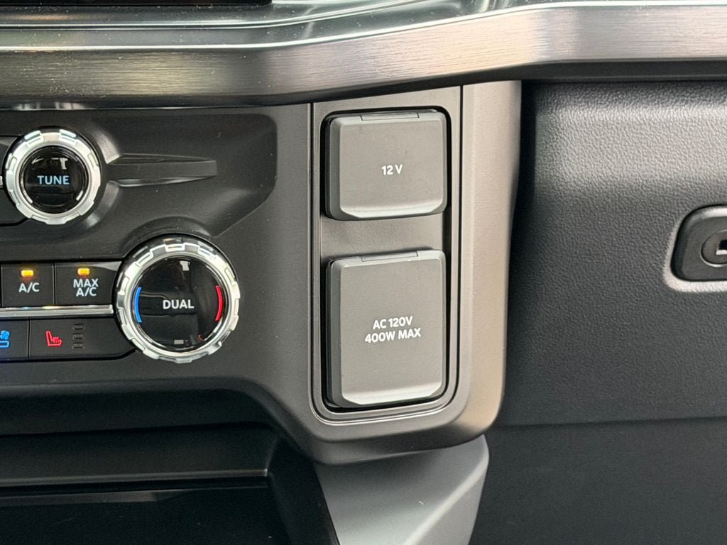 New 2026 Ford F250 Lariat w/ Black Appearance Package AWD/4WD image 13