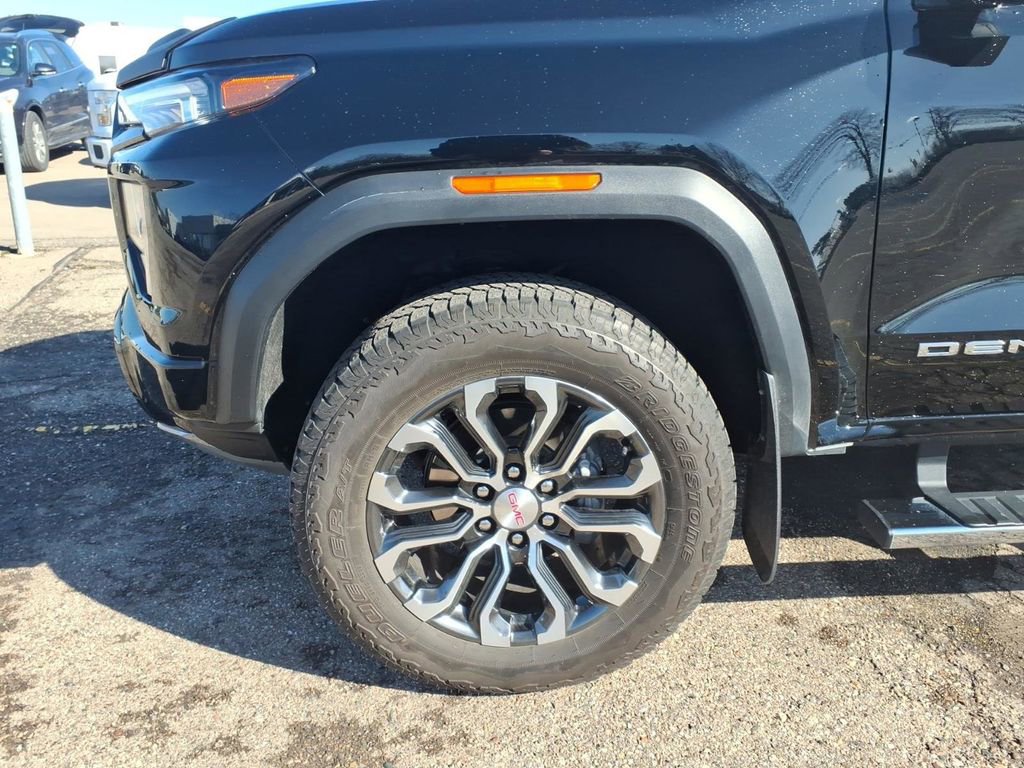 Used 2024 GMC Canyon Denali image 24