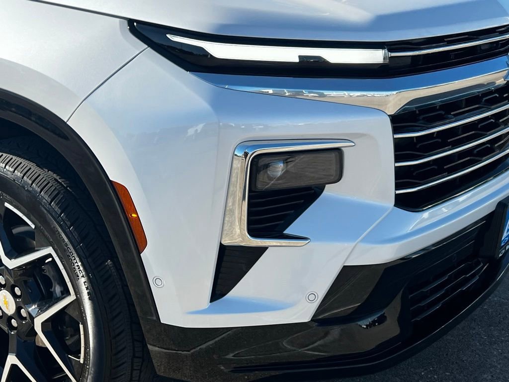 Used 2025 Chevrolet Traverse High Country image 87