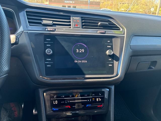 Used 2024 Volkswagen Tiguan SE R-Line FWD image 18