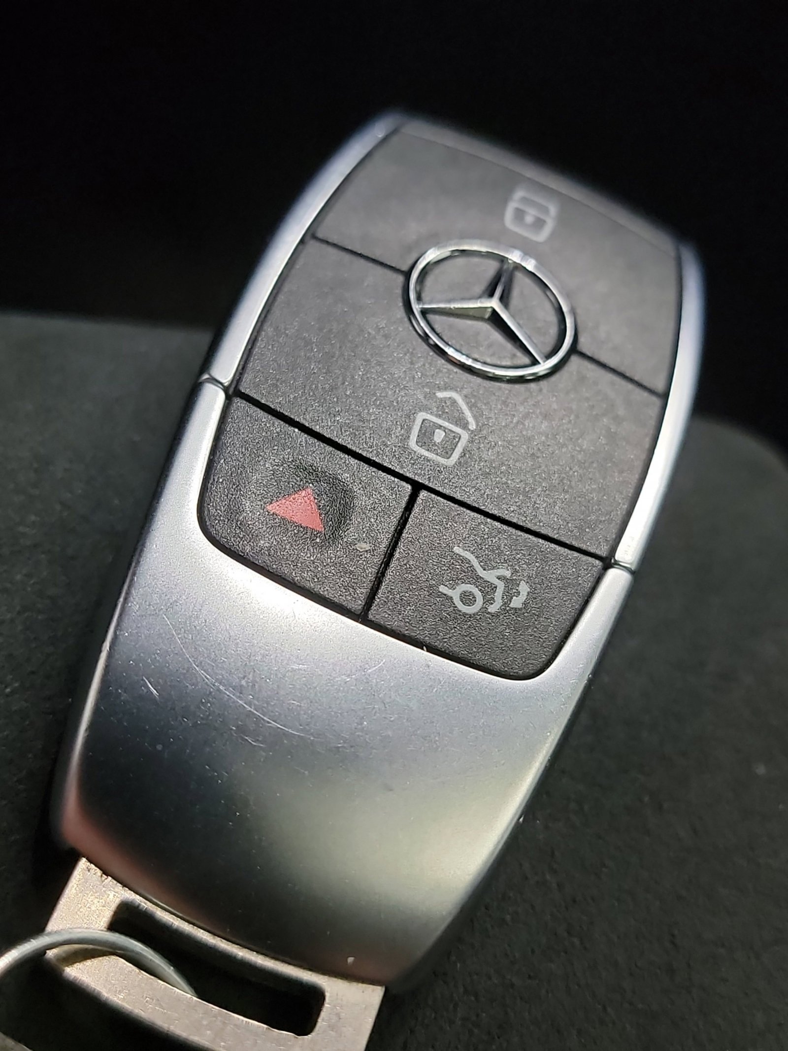 Used 2022 Mercedes-Benz CLA 250 4MATIC image 32