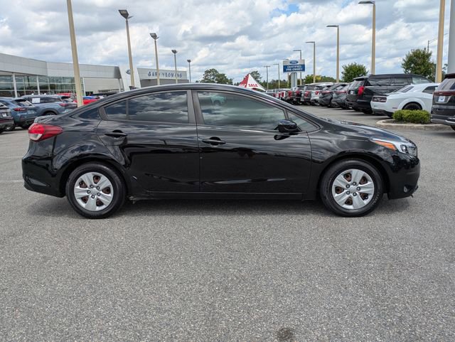 Used 2017 Kia Forte LX w/ LX Popular Package FWD image 3