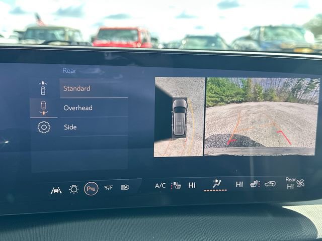 Used 2025 Buick Enclave Sport Touring image 33